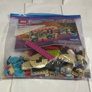 2016 LEGO Friends Hot Dog Van (41129) 99.9% Complete No Minifigs READ DESC